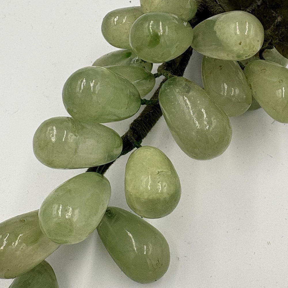 Vintage Midcentury carved Green Jade Grape Cluster / 8"-L, 6"‎ W, 3"D Stone